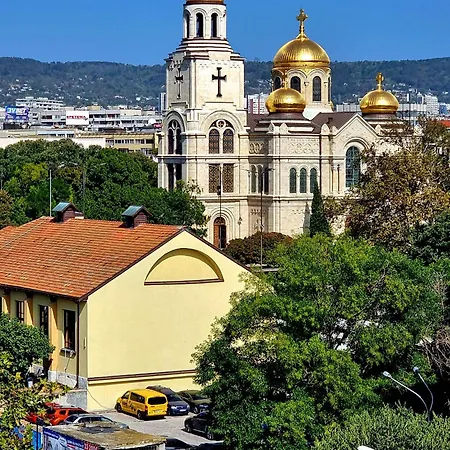 Attic - атик студио Daire