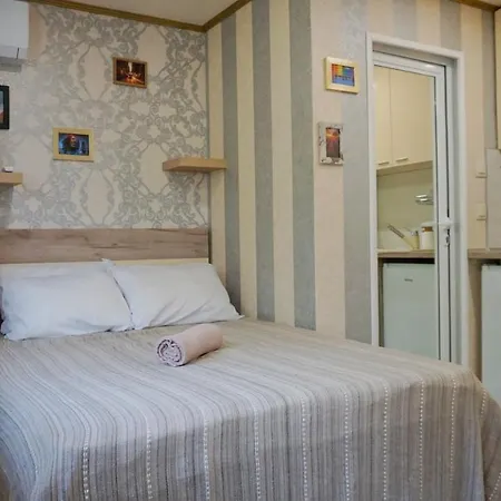 Апартаменты Attic - атик студио *