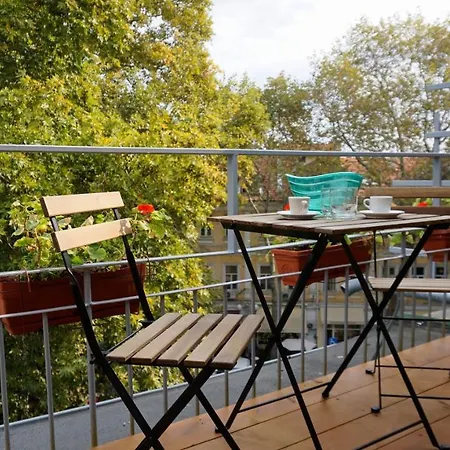 Апартаменты Attic - атик студио Варна